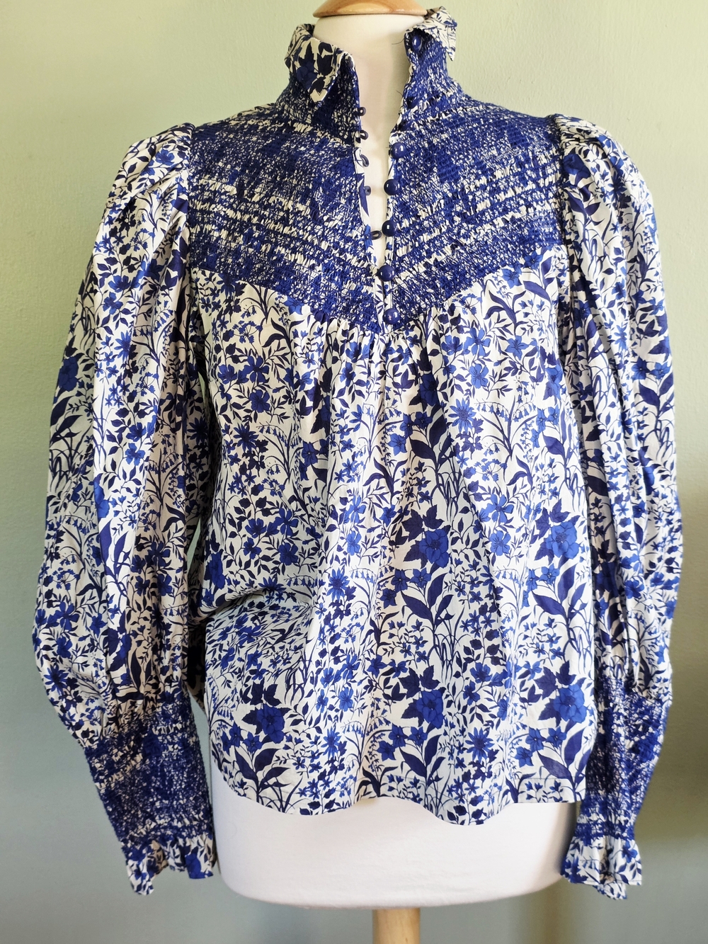 Hope for Flowers Tracy Reese Blue and White Floral Smocked Yoke Blouse Size L